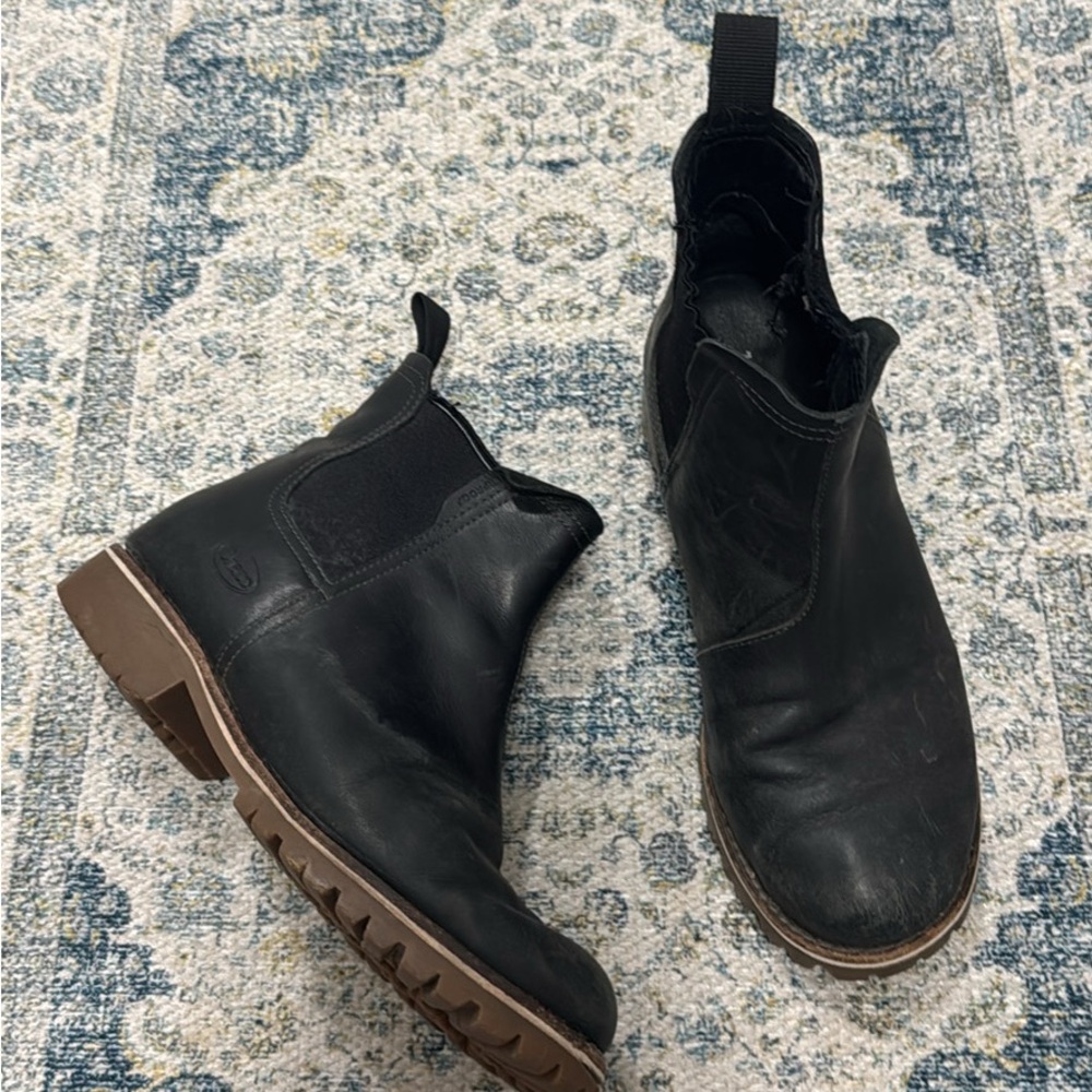 SOLD CP Chaco Women’s Boots Size 6